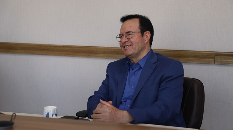 گفت‌وگو با رئیس هیئت‌ مدیره پرداخت‌الکترونیک سداد درباره برنامه‌ها و چالش‌های شرکت / پروژه‌هایی برای افزایش سهم بازار